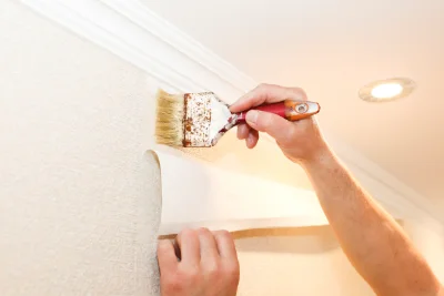 Pose de papier peint à Coings — revêtements muraux et toiles de verre